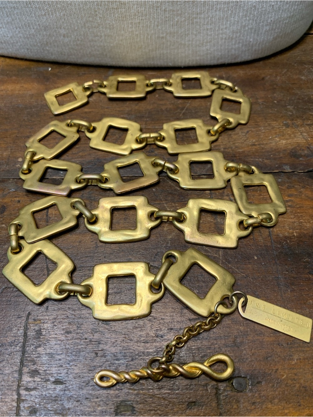90’s Y2K THE LIMITED GOLD CHAIN LINKS BELT/NECKLACE BELT WITH TWIST TOGGLE CLASP